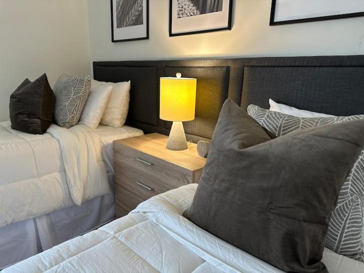 Vine City Home - Duplex - 3 Mins From Gwcc & Mercedes- Benz Stadium Атланта Екстер'єр фото
